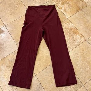 Lululemon wide leg cropped burgundy leggings size 8
